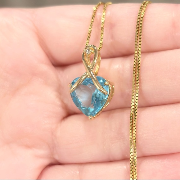 14K Gold Swiss Blue Topaz Heart Pendant: Diamond Accent Filigree - Picture 7 of 12